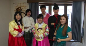 %e6%b0%91%e6%97%8f%e8%a1%a3%e8%a3%85_r